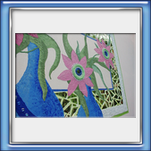 Primo piano con riflesso sempreverde